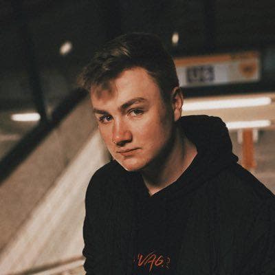 Niklas Dee