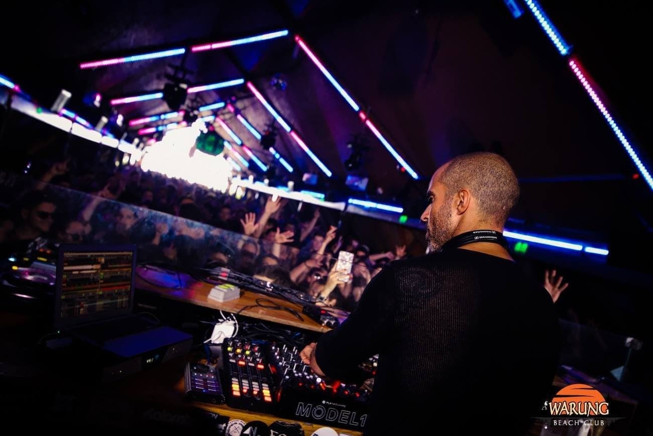 Warung : Chris Liebing, D-NOX, Victor Ruiz e mais
