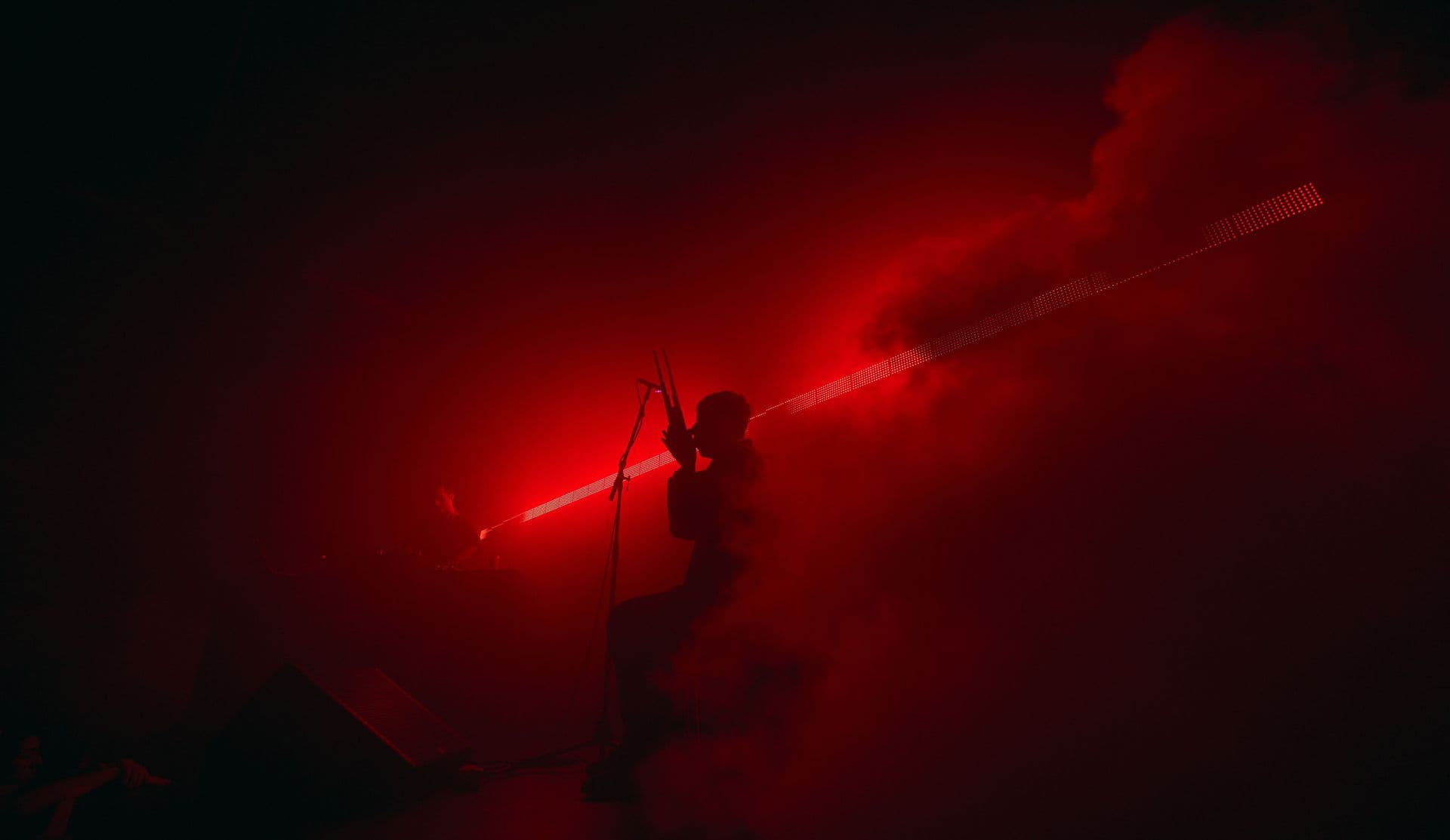 TIM HECKER & VINCENT DE BELLEVAL